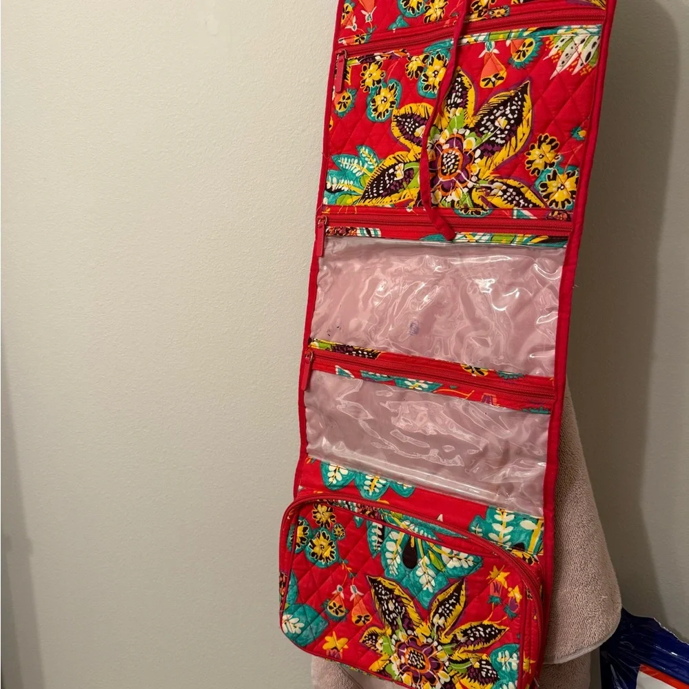 Vera Bradley hanging travel organizer bag